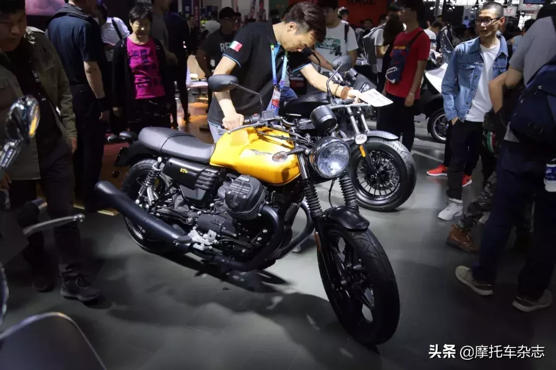 新款Vespa 300售价4.98万起，横置V缸ADV发布！