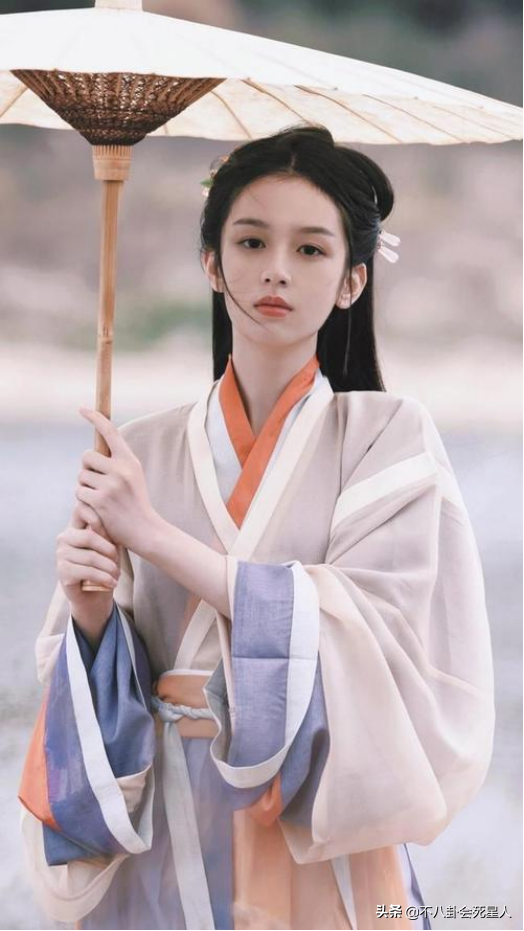 新生代内娱古典美人:王楚然仙气堪比刘亦菲,周也清冷张予曦清新