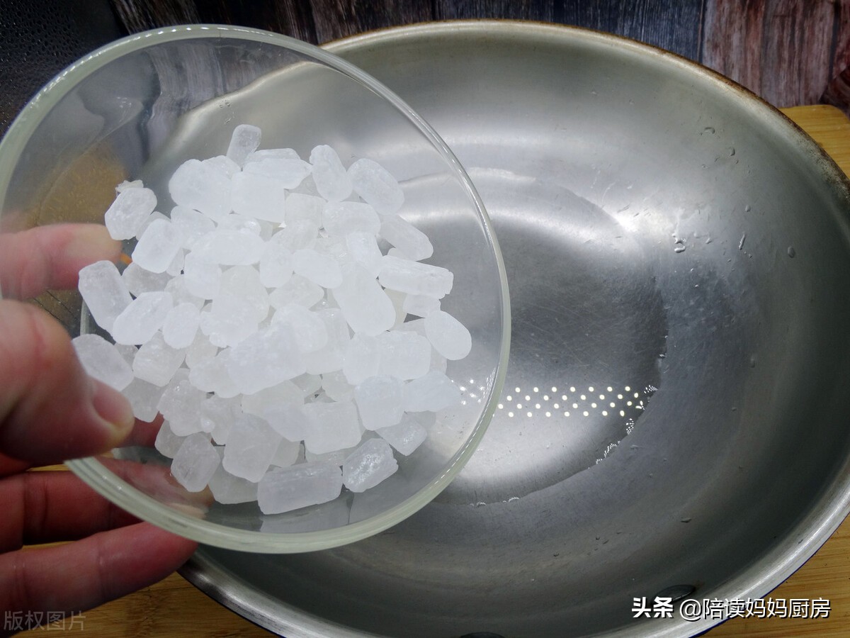 腌黄瓜怎样做才能又香又脆长久不坏呢？教你做的这个方法