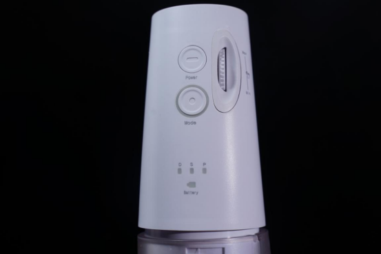 牙齿缝隙清洗不到？Flosmore冲牙器让你体会“牙”塞顿开的感觉