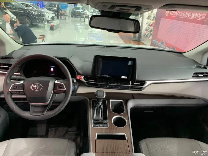 2021å¹´ä¸°ç”°Sienna(èµ›çº³)å�³å°†å›½äº§ï¼Œå¯¹æ¯”ä¹°GL8å�ˆé€‚å‘¢ï¼Ÿè¿˜æ˜¯ä¸°ç”°ï¼Ÿ