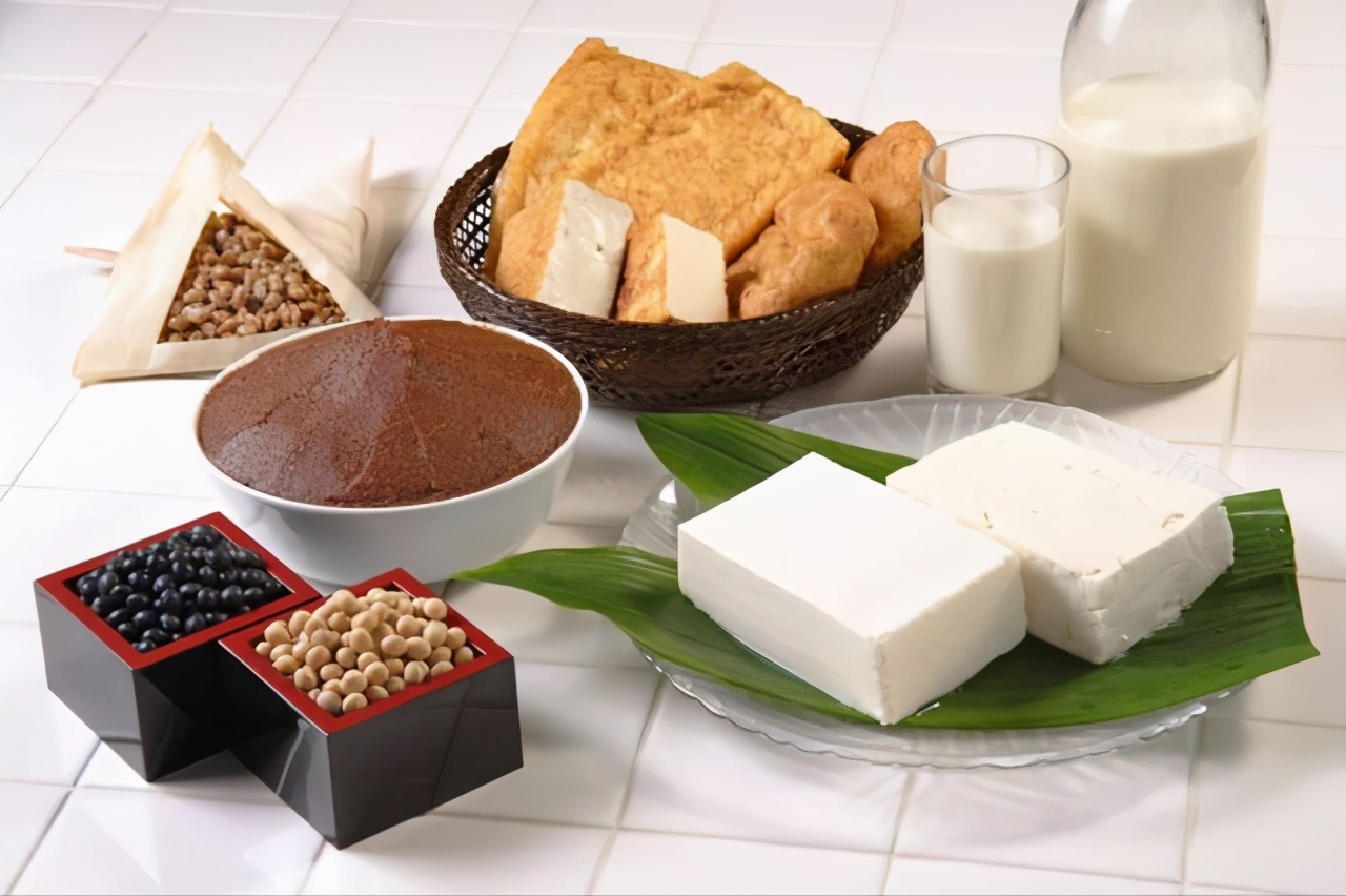 体检发现低密度胆固醇偏高，饮食上要注意什么呢？听听专家怎么说