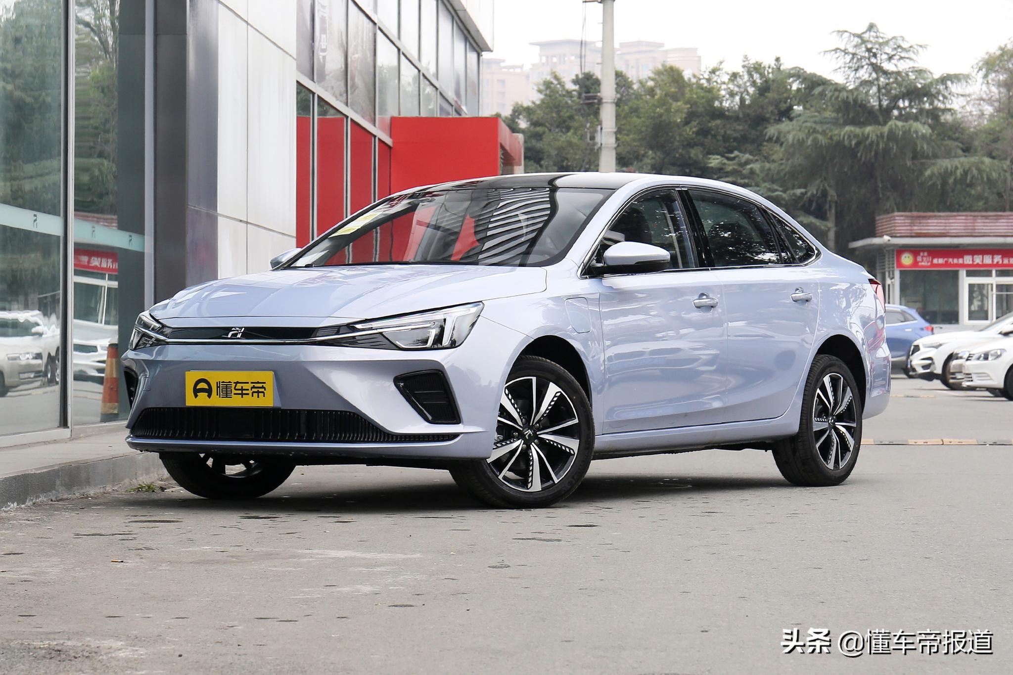 新车 </p><p>　　 补贴后售16.28万起，R汽车新动版ER6上市