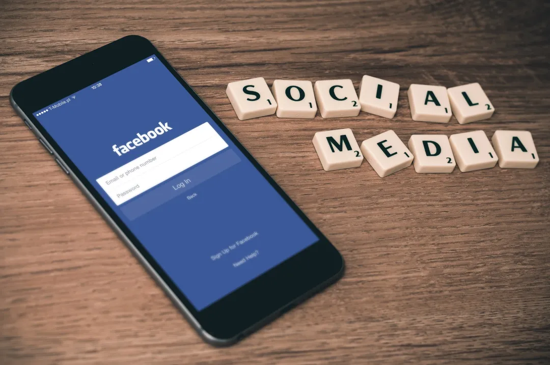 元宇宙到底是个啥?扎克伯格为此疯狂,竟要给Facebook改名