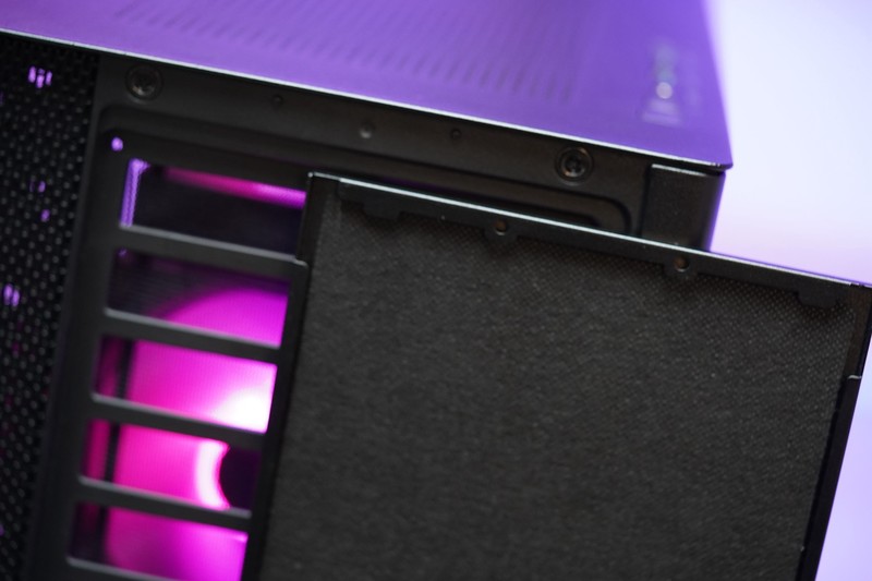 赛博朋克电竞风，5800X+6700XT 3A平台静音游戏主机分享