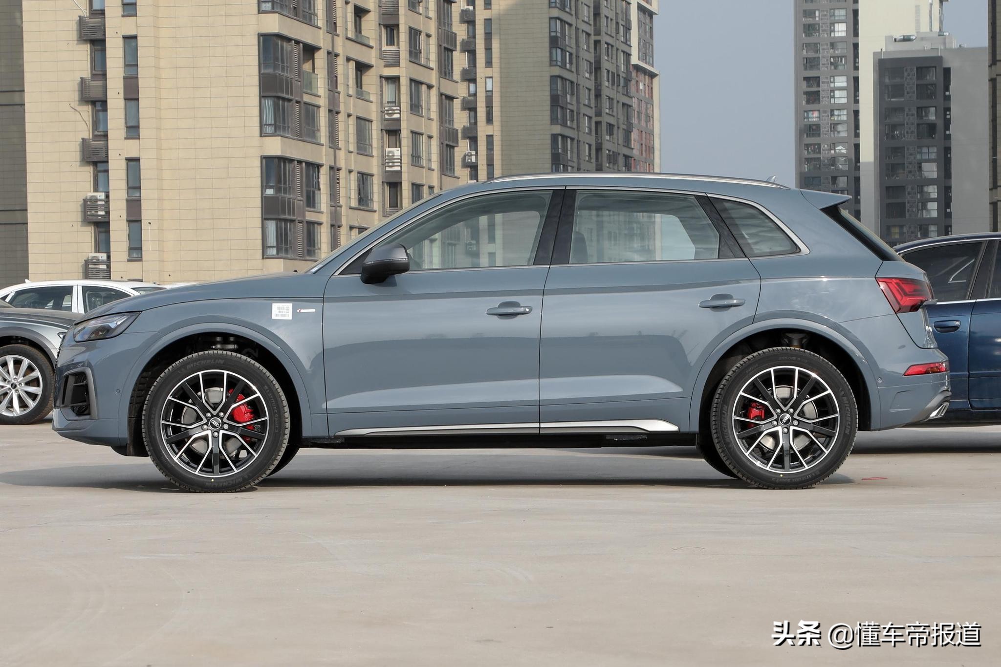 新车 </p><p>　　 售价42.26万元，奥迪Q5L RS套件燃速型有望亮相广州车展