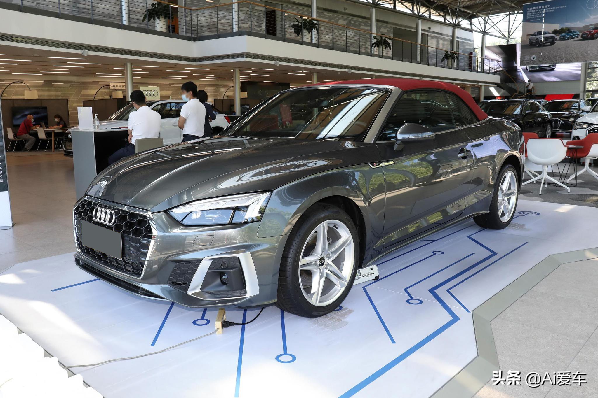 2门4座硬顶进口轿跑,大排量油耗6.4l,原装豪华品牌,实拍奥迪a5