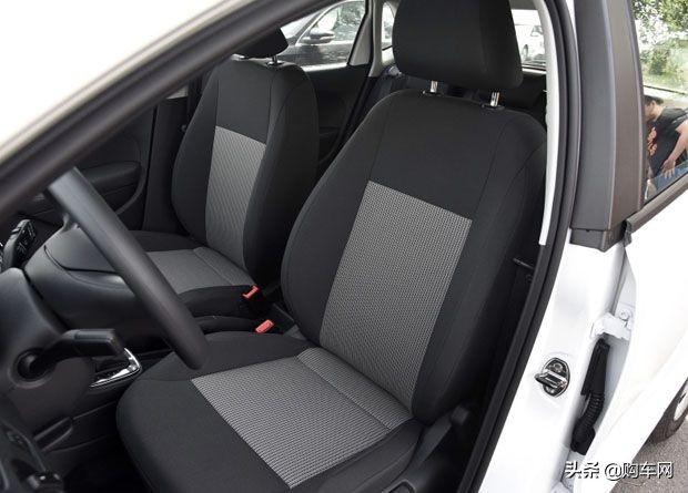 又一大众车跌至“清仓价”，原价7.79万，现仅5.99万，还买飞度？