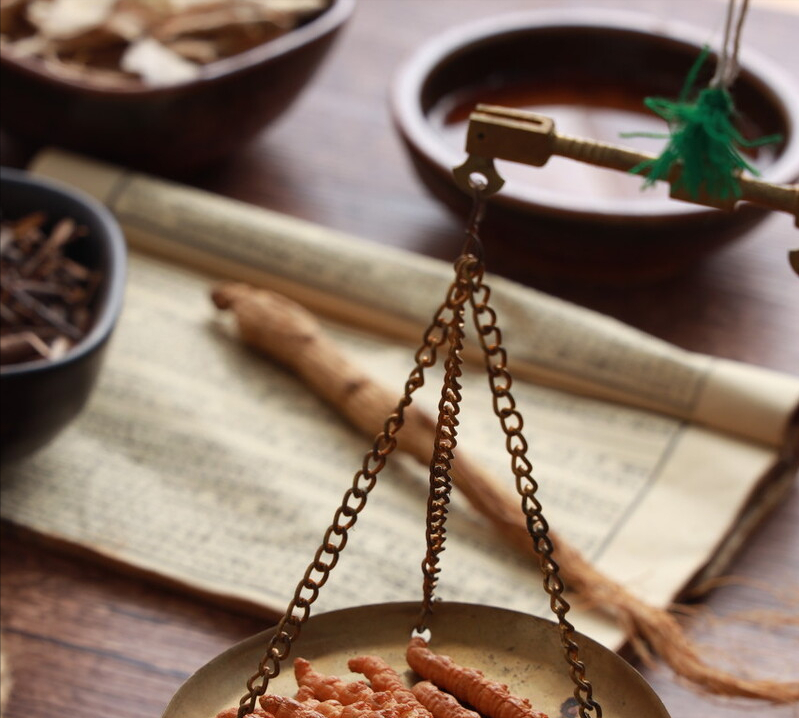 姜枣茶配合中药汤剂治疗慢阻肺，解表散寒、补中益气、养血安神