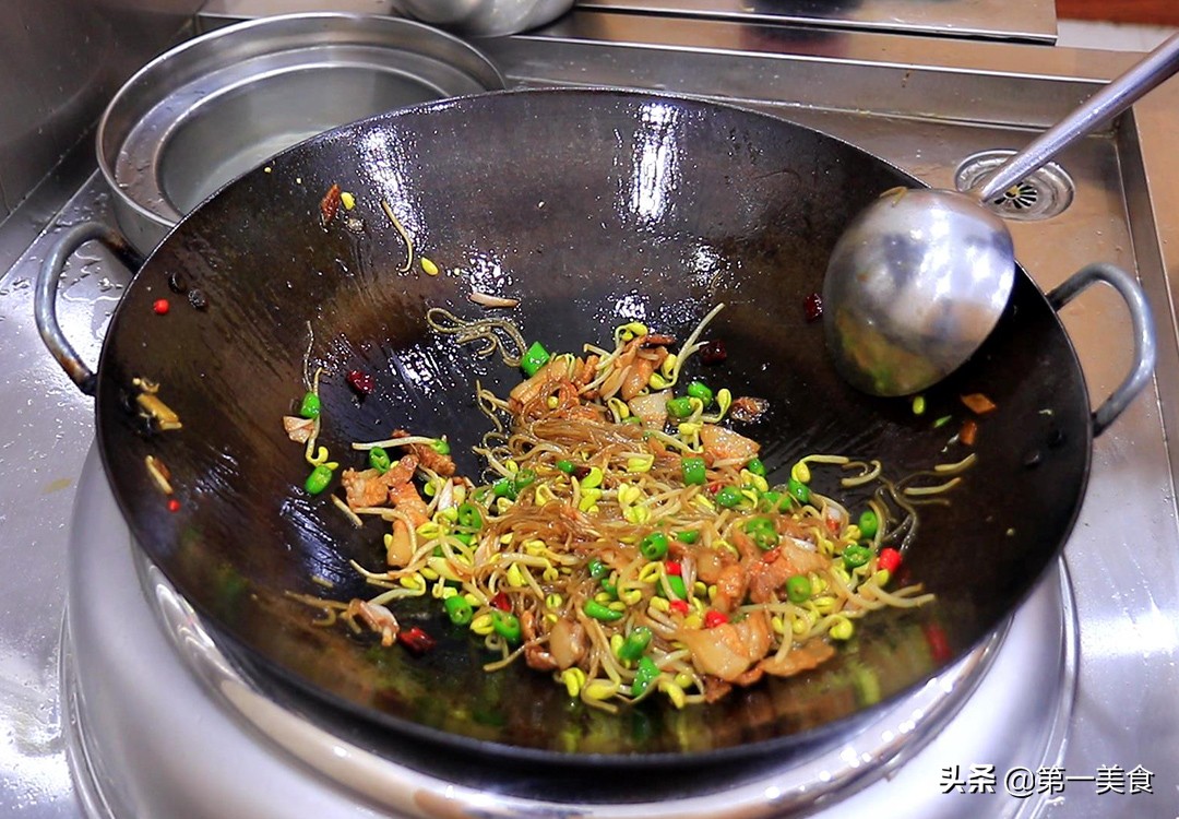 图片[8]-【豆芽炒粉条】做法步骤图总 厨师长教不粘锅做法和诀窍-起舞食谱网