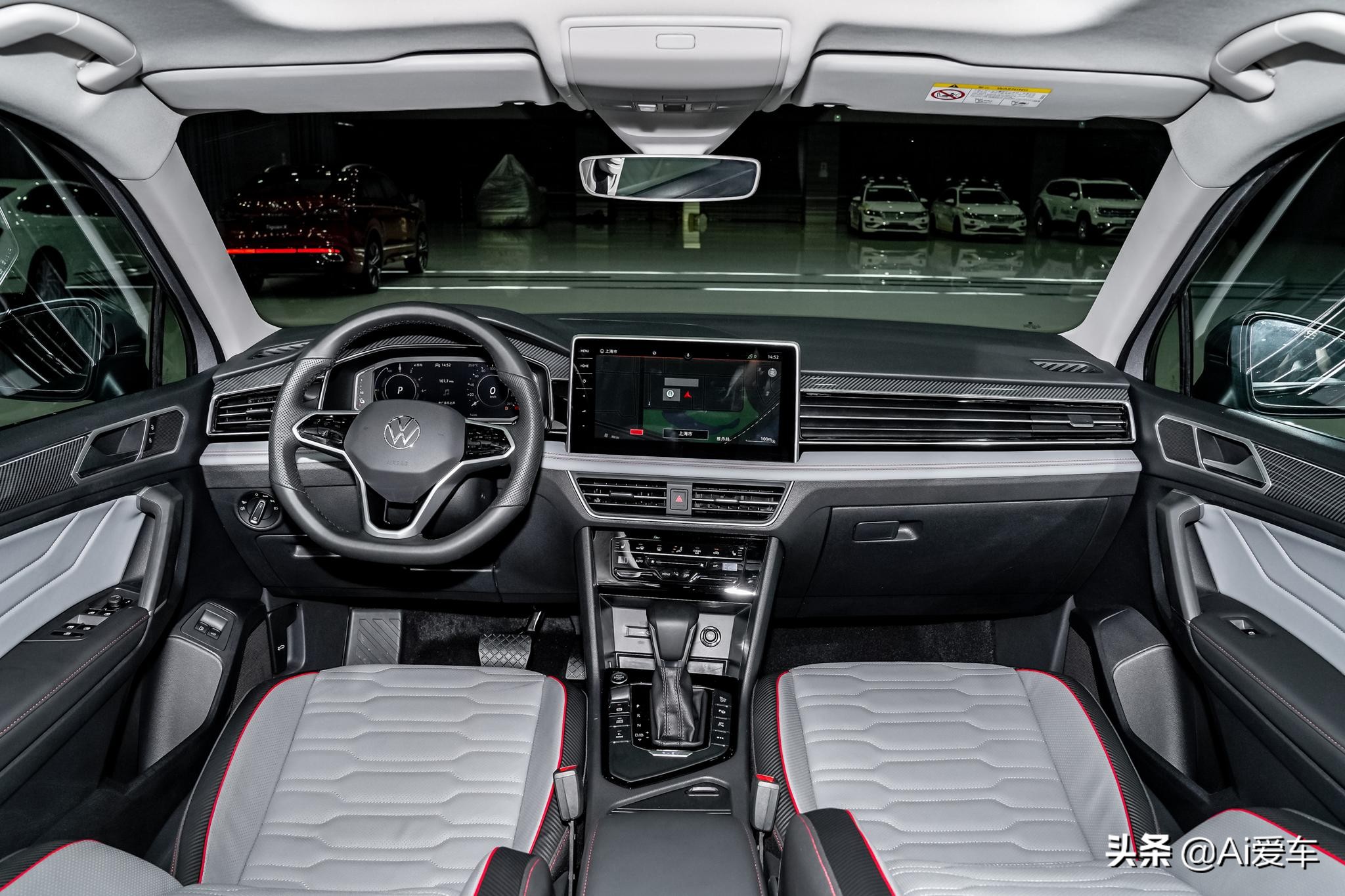 轴距近3米的德系家用SUV，油耗1.8L便宜好养，实拍大众途观L PHEV