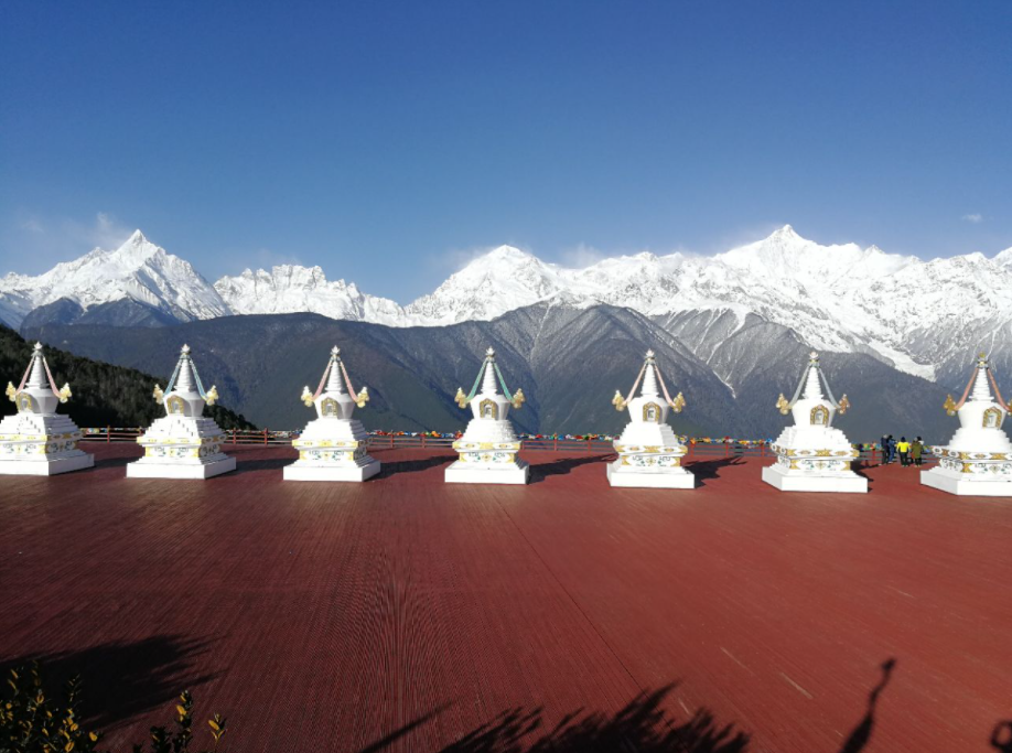 17名登山者神秘失踪，多年后登山日记被发现，里面记录着诡异经过