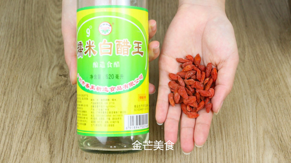 今天才知道，白醋泡枸杞作用真是厉害，解决不少人烦恼，涨知识了