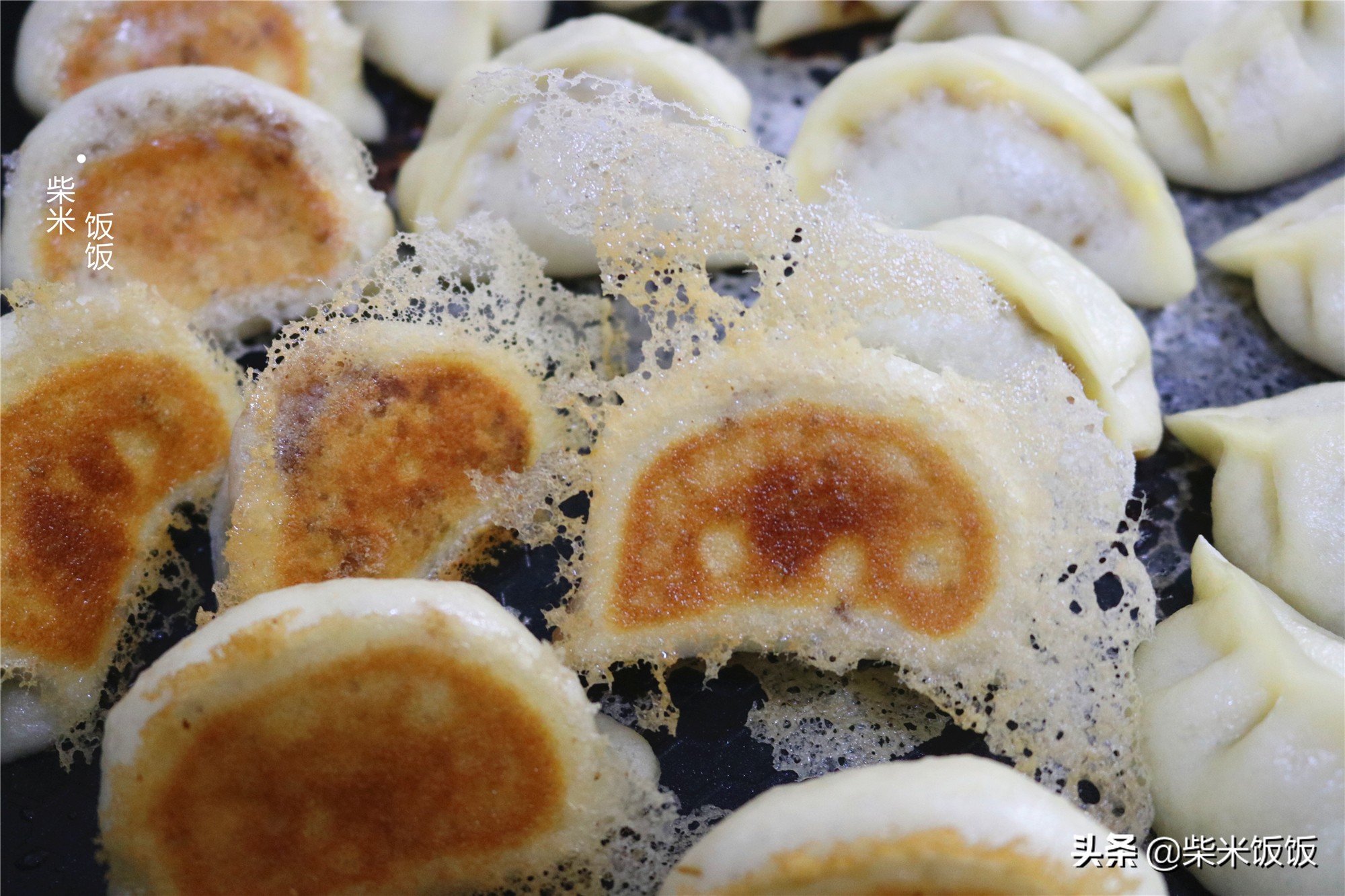 牛肉别总炖着吃了，试试这个做法，咬一口爆汁，早餐吃不错