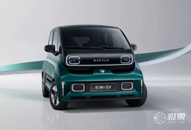 五菱再发豪华版mini EV！充电1小时能跑200公里，下一个买菜街车
