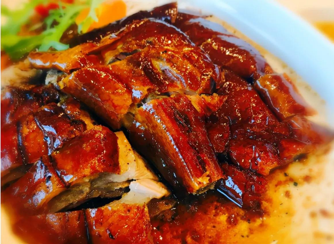 食在广东，味在四川，今天我看了一篇文章，在吐槽广东菜