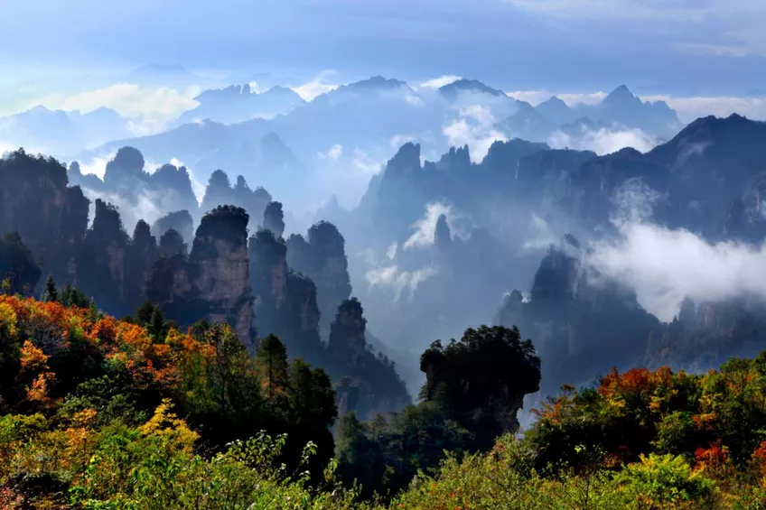 长沙到凤凰古城旅游攻略自由行(长沙张家界凤凰古城自由行攻略)