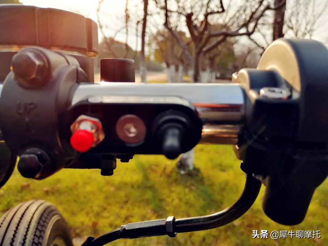 2019最有逼格的国产摩托车——ZETHS博格