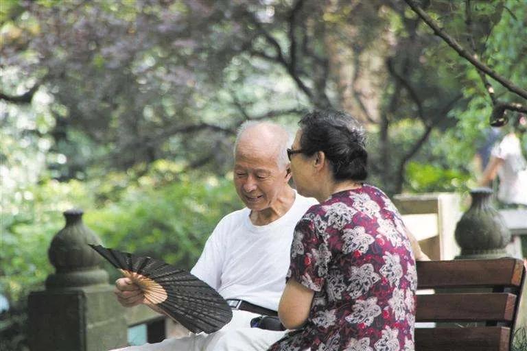 女兒反對我再婚,72歲老人一招獲取自己想要的幸福 爸媽逼婚 第5張-戀愛小秘書-娜米 女兒反對我再婚,72歲老人一招獲取自己想要的幸福 爸媽逼婚 第5張