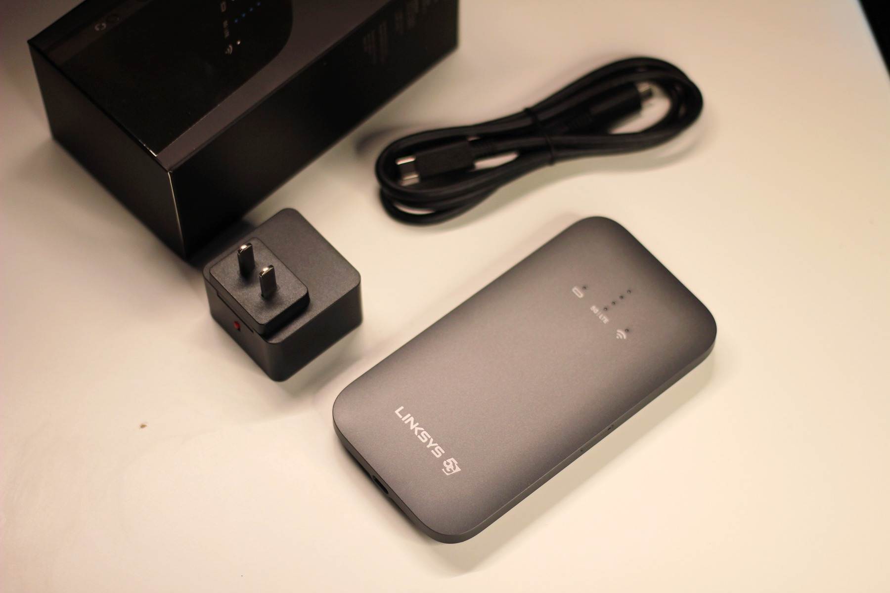 2021年随身WiFi的天花板？Linksys 5G随身Wi-Fi 6路由器深度评测