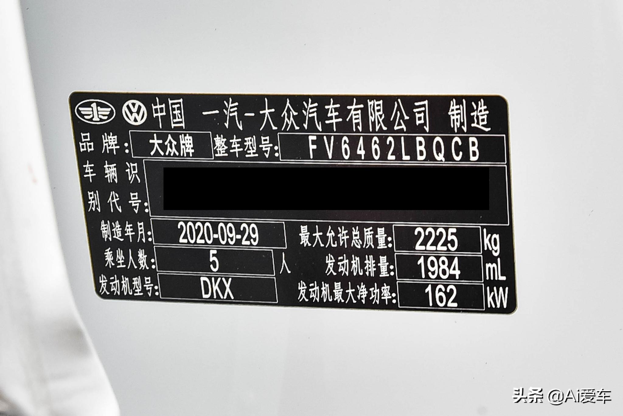 3年销量45万辆，德系热销家用SUV，便宜省油带四驱，实拍大众探岳