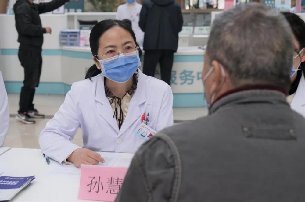 世界传统医药日——徐州市一院中医科、肛肠科联合举办义诊活动