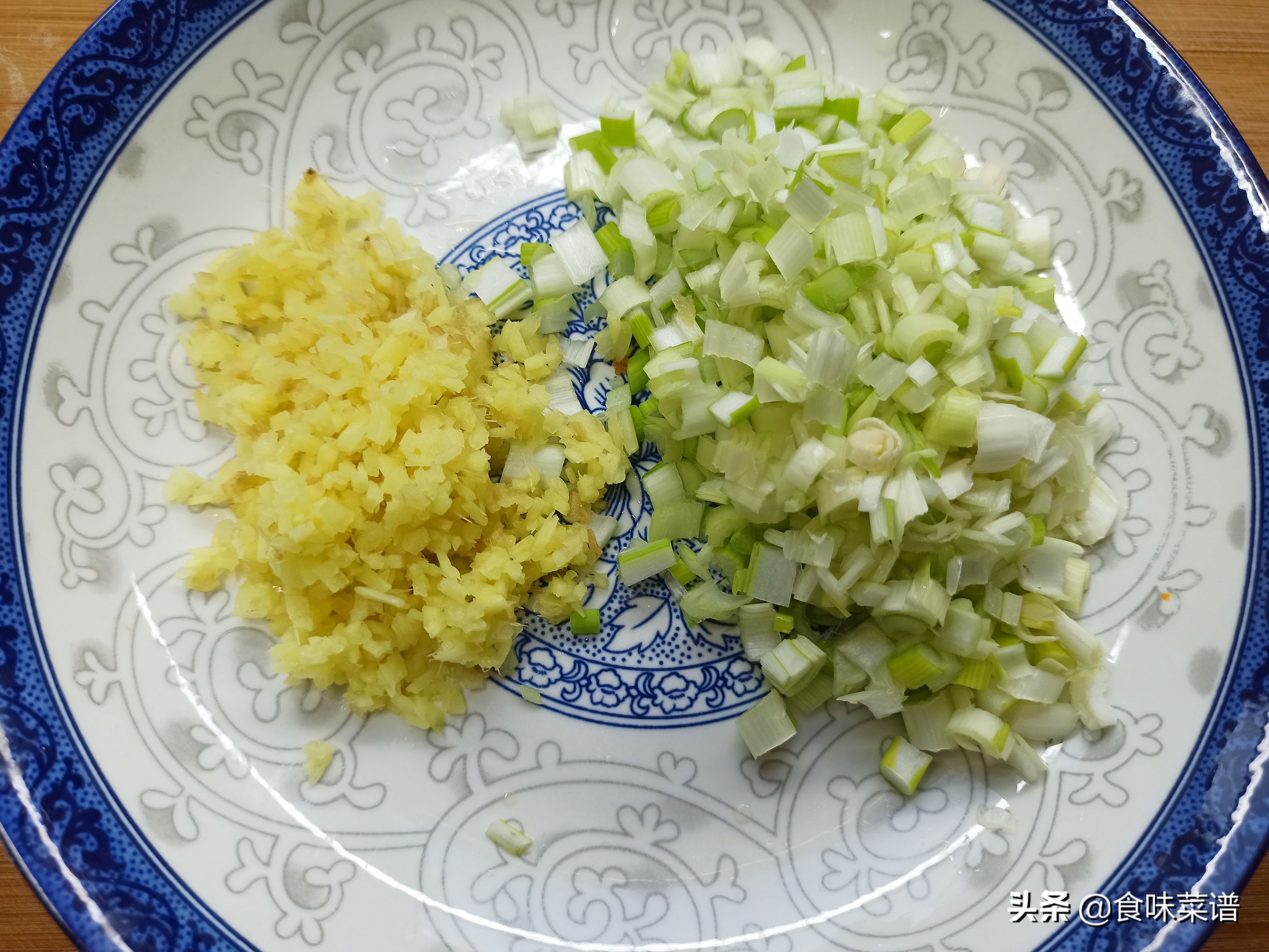 头伏到吃饺子，分享8种饺子馅的调法，有荤有素，鲜嫩营养又多汁