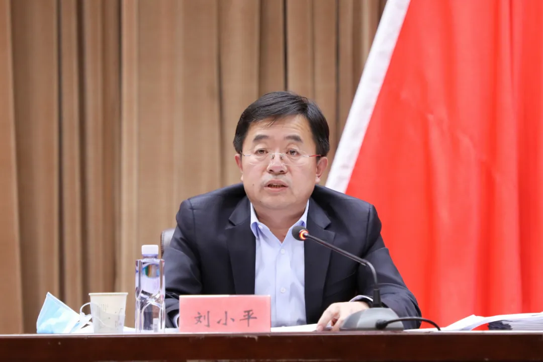 九原区推进高质量发展重点任务动员部署大会召开