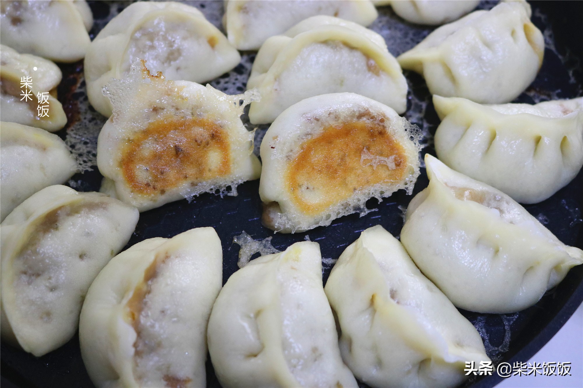 牛肉别总炖着吃了，试试这个做法，咬一口爆汁，早餐吃不错