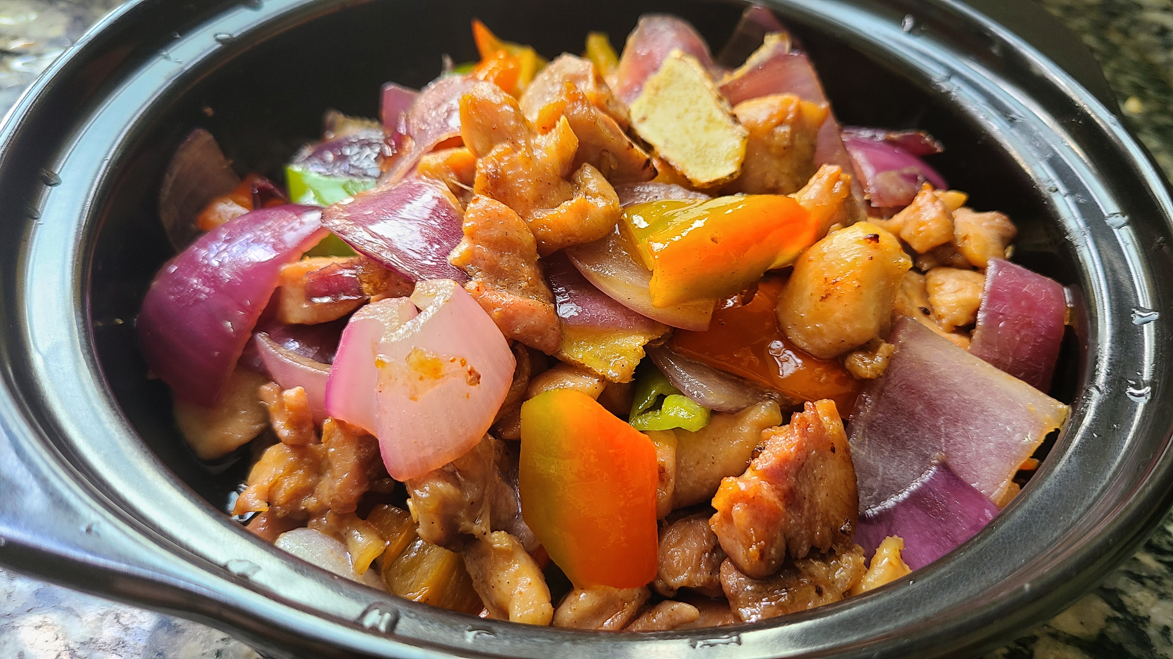 鸡腿别卤着吃，教你一个广东家常吃法，咸香美味，好吃又好看