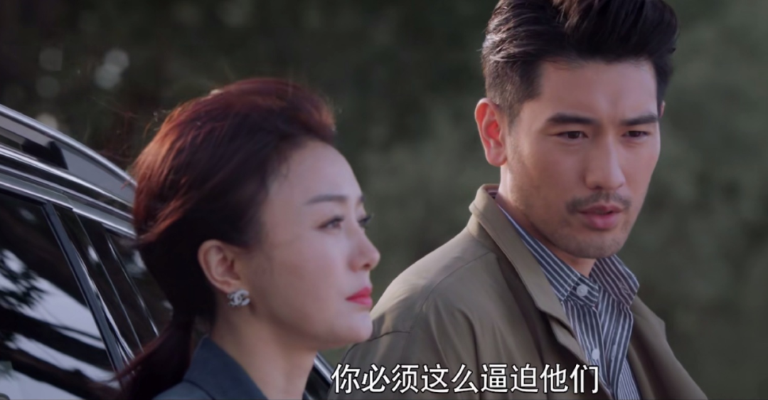 乔任梁妈妈失去儿子还被网络霸凌，网友攻击她长相，她仍笑对恶语