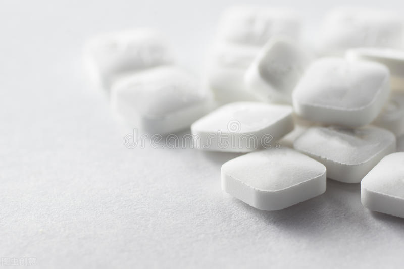 非那雄胺片治疗雄激素性脱发的效果如何？