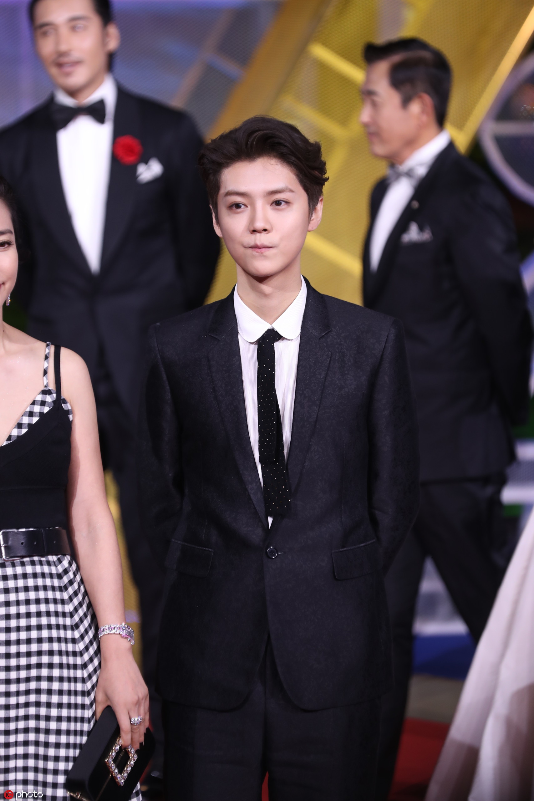 组图:第32届金鸡奖颁奖典礼红毯,赵薇李冰冰杨幂红毯争艳,倪妮帮