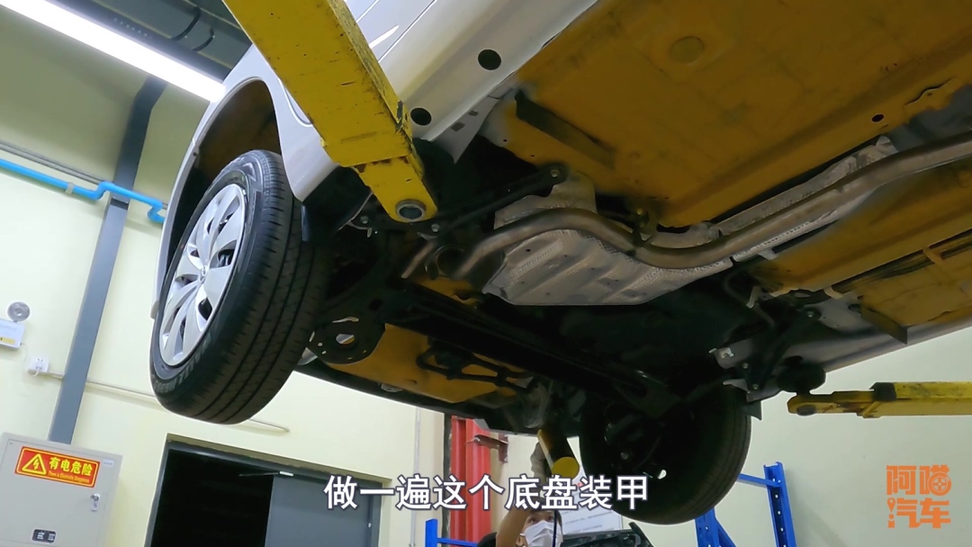 買新車自己一定要加裝這些配置，老司機強烈推薦，誰用誰好
