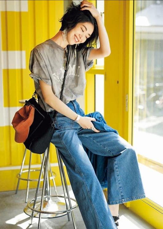 牛仔裤不需要买太多，有这三种颜色就足够，不管多大年纪都能穿