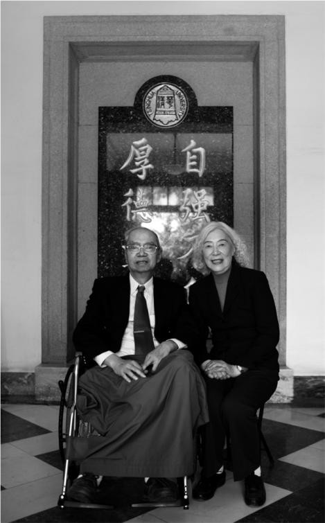 清华金融系创系元老：1美元的毛衣，他穿几十年，却为助学捐千万