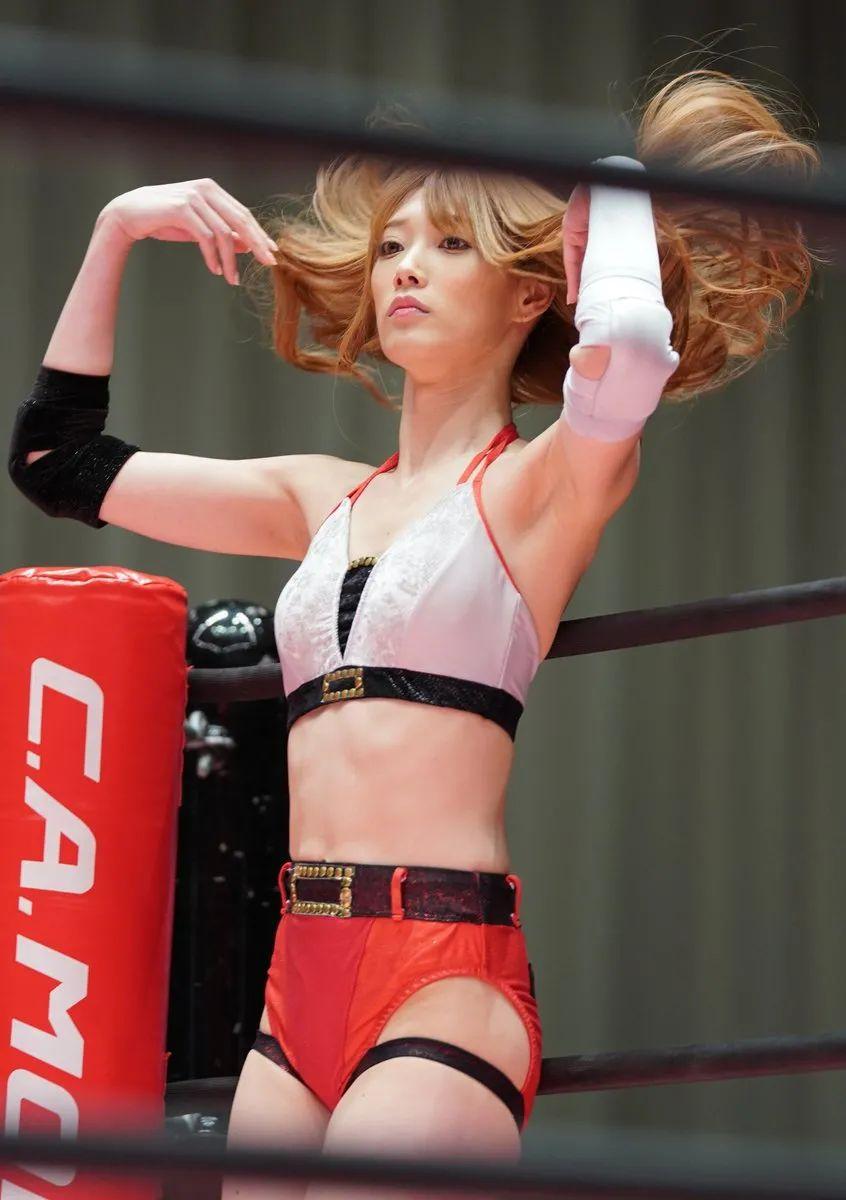 日本美少女摔角手赤井沙希，这赛场风姿，真是难顶啊！_图片 No.14