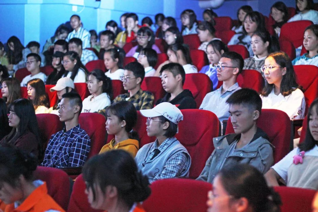 成都希望职校举行第三期团校开班仪式