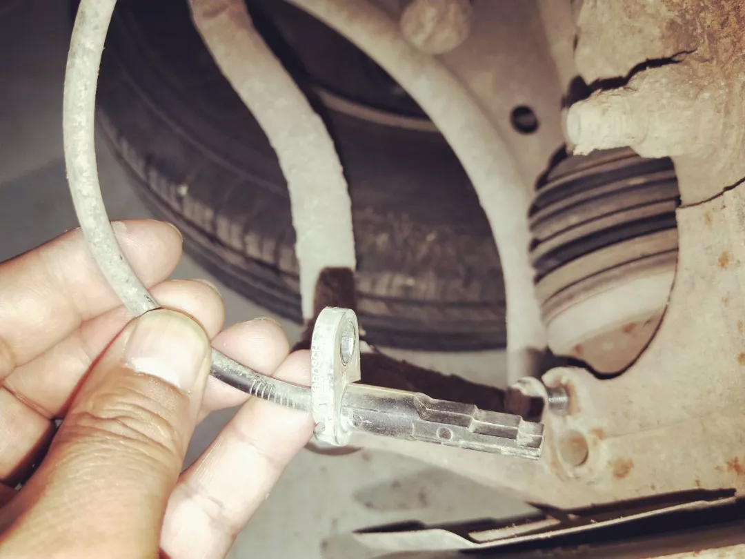 2线霍尔电流式ABS传感器检测分析！