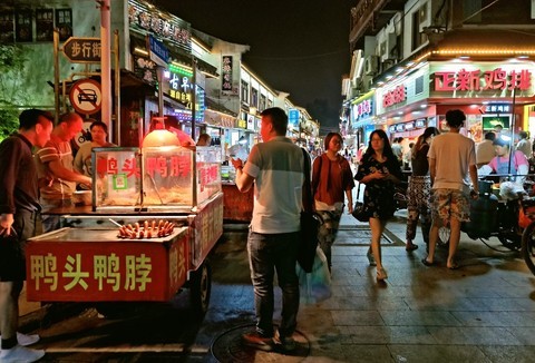 人到中年，不想再打工了，怎样才可以躲过中年危机？