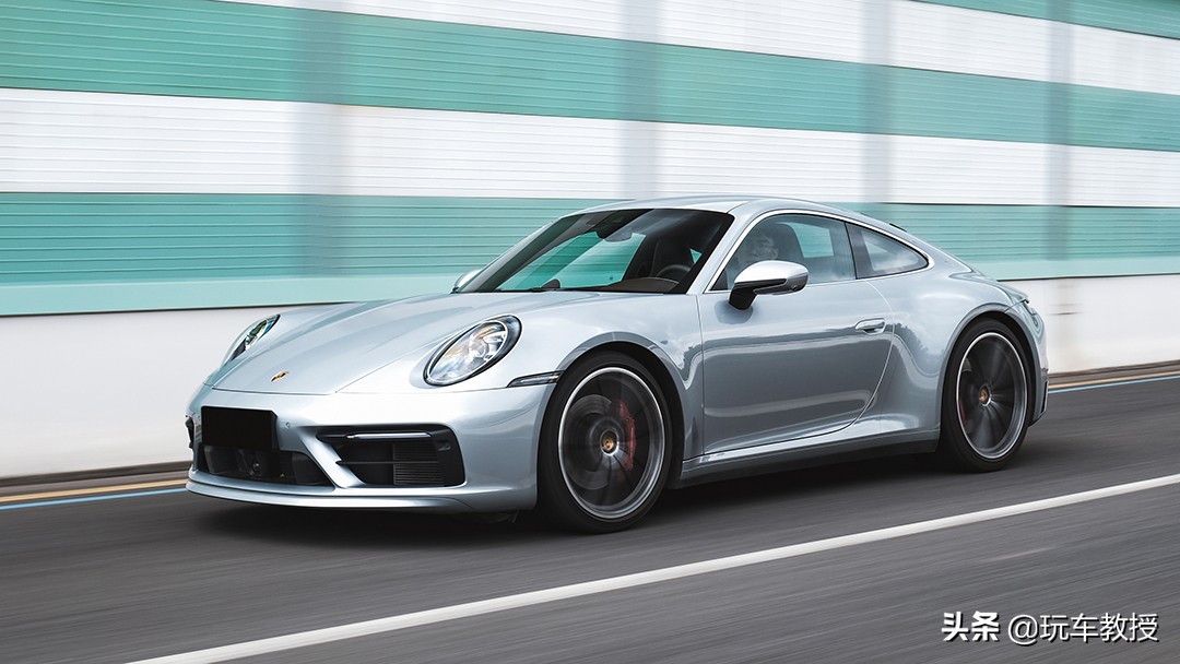 一生想买的车保时捷911和路特斯Evora，两个极端但都好想要