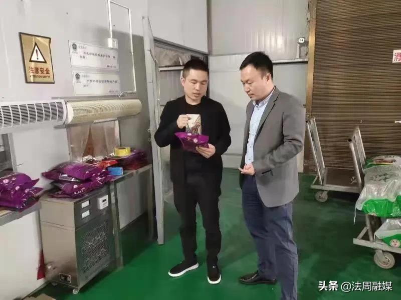 澧县市场监管局：定期“体检”产品包装 零距离服务企业