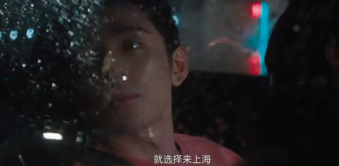 闹上热搜！李佳琦手撕国货，直播间的水比你想得还要深