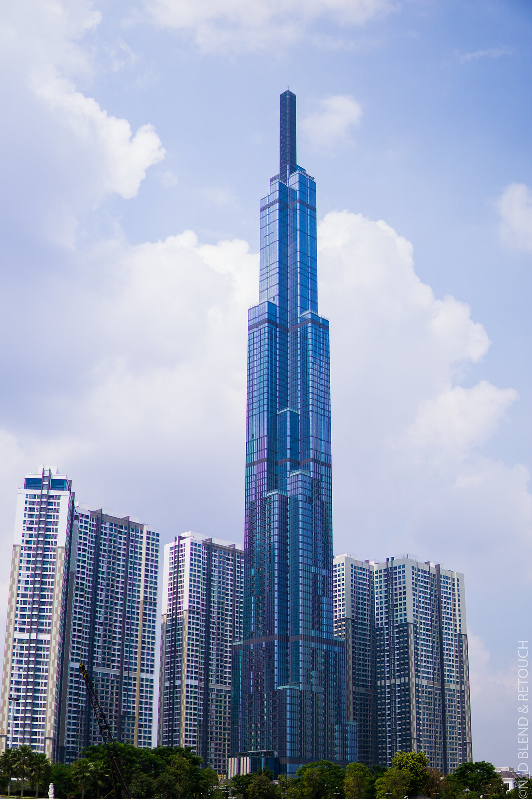 1米,是湖南省第一高楼.