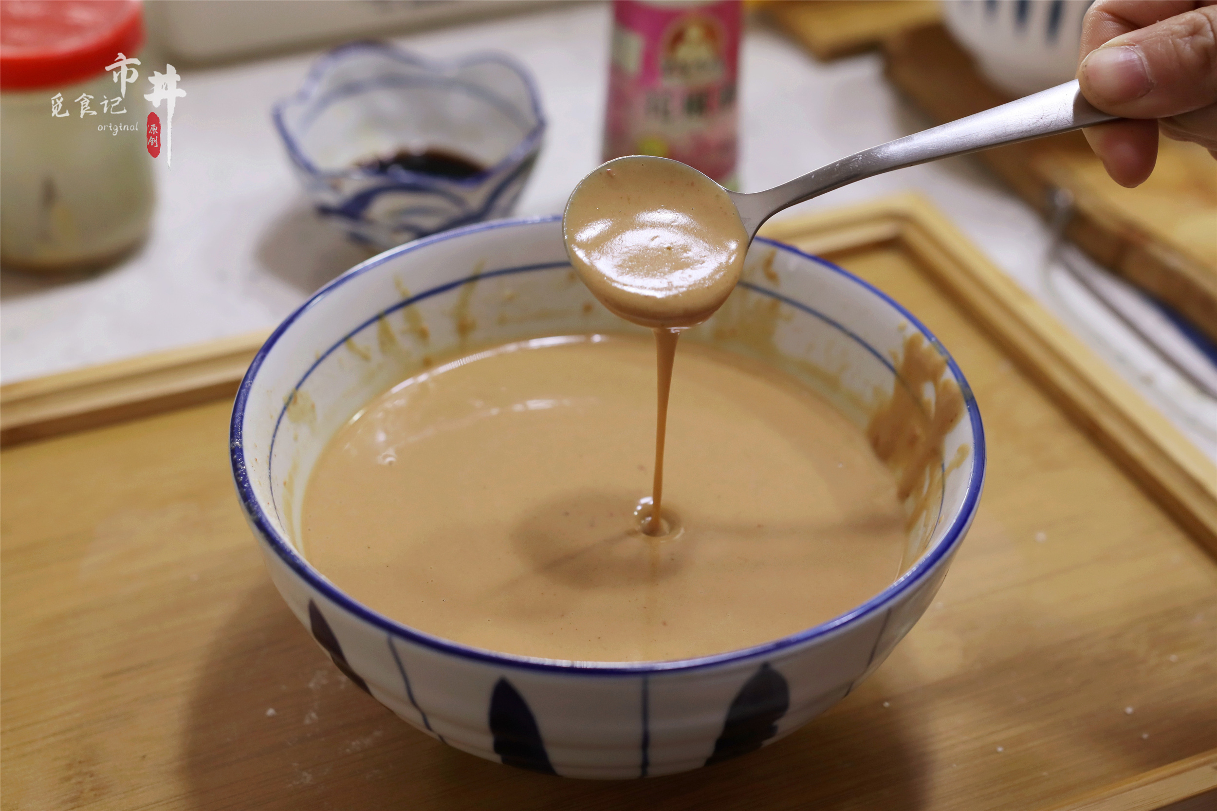 北方人吃火锅，钟爱的“二八酱”怎么做？可不是芝麻酱这么简单