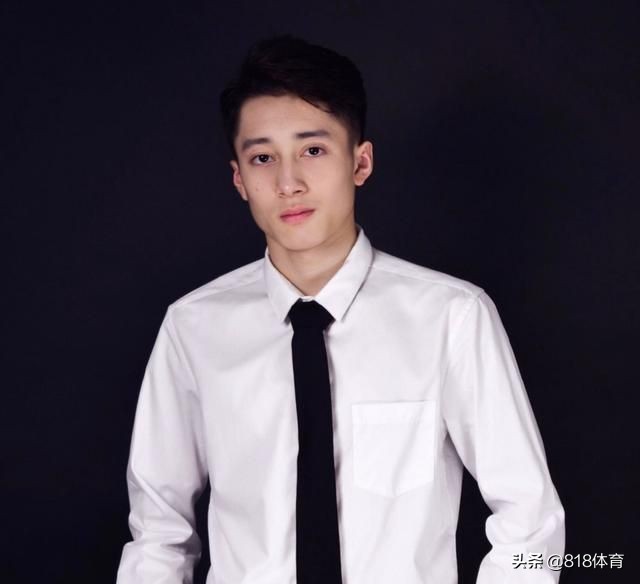 捧场王！中国跳水队颜王练俊杰迎21岁生日，全红婵祝福：眼哥生快