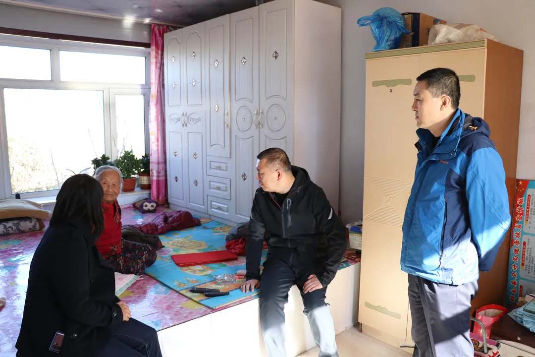 心系百姓 不忘本色——辉南县人民法院走访慰问脱贫户