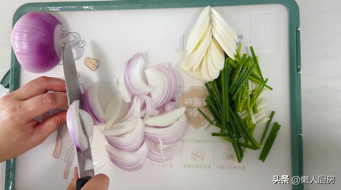 饭店烧的红烧鸡肉那么好吃！诀窍就在这里