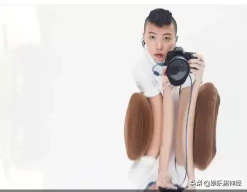 你以为窦靖童只是王菲窦唯的女儿吗，她的人生远比你想象的精彩