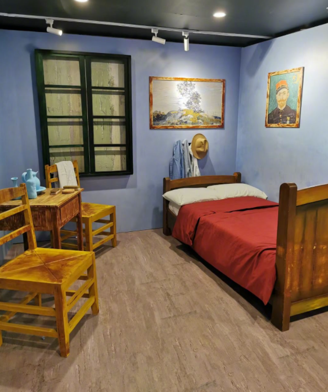 章子怡晒出游照，全家抱团取暖，继女小苹果坐中间家庭地位提升